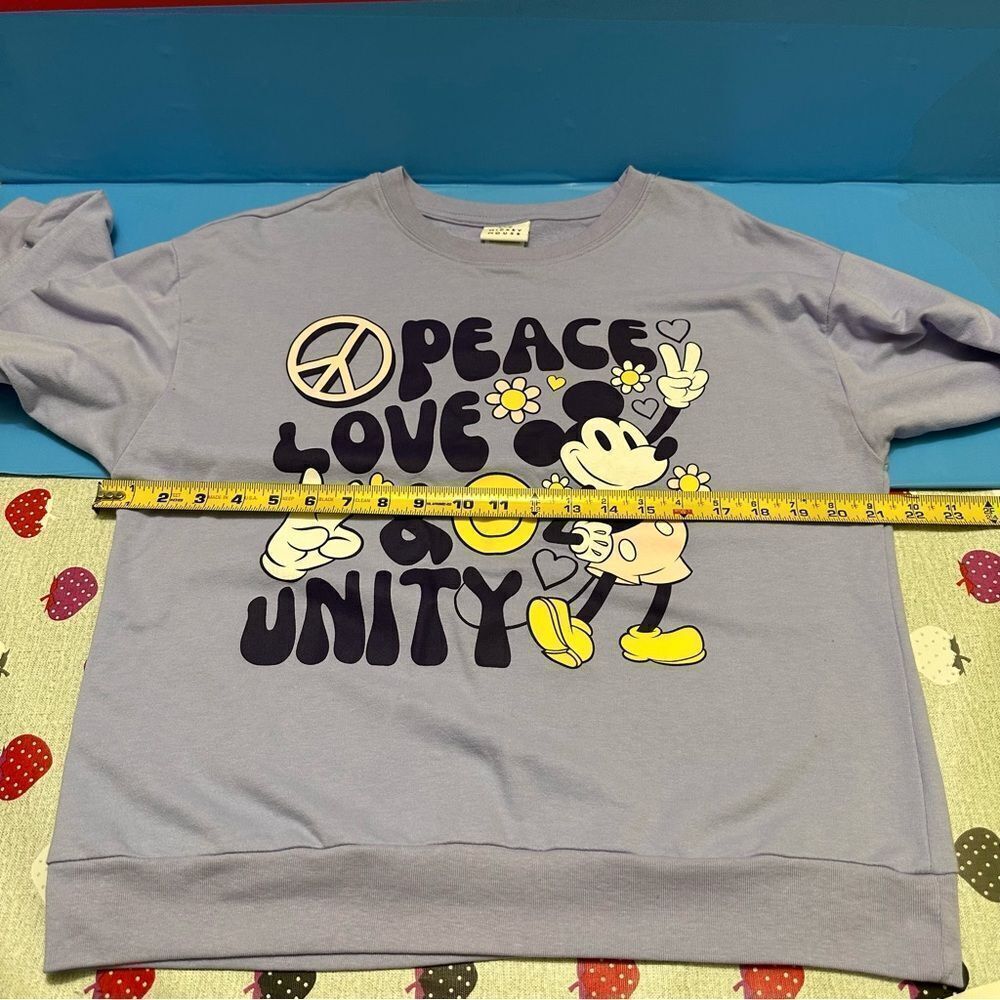 Disney Mickey Mouse Sweatshirt L - Picture 3 of 6